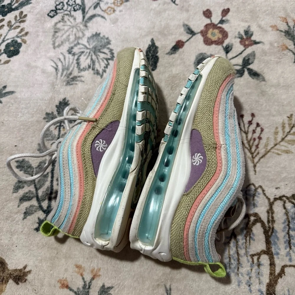 Nike Kids Air Max 97 SE sun club- copa wheat grass Pastel Sneakers 3.5 Y